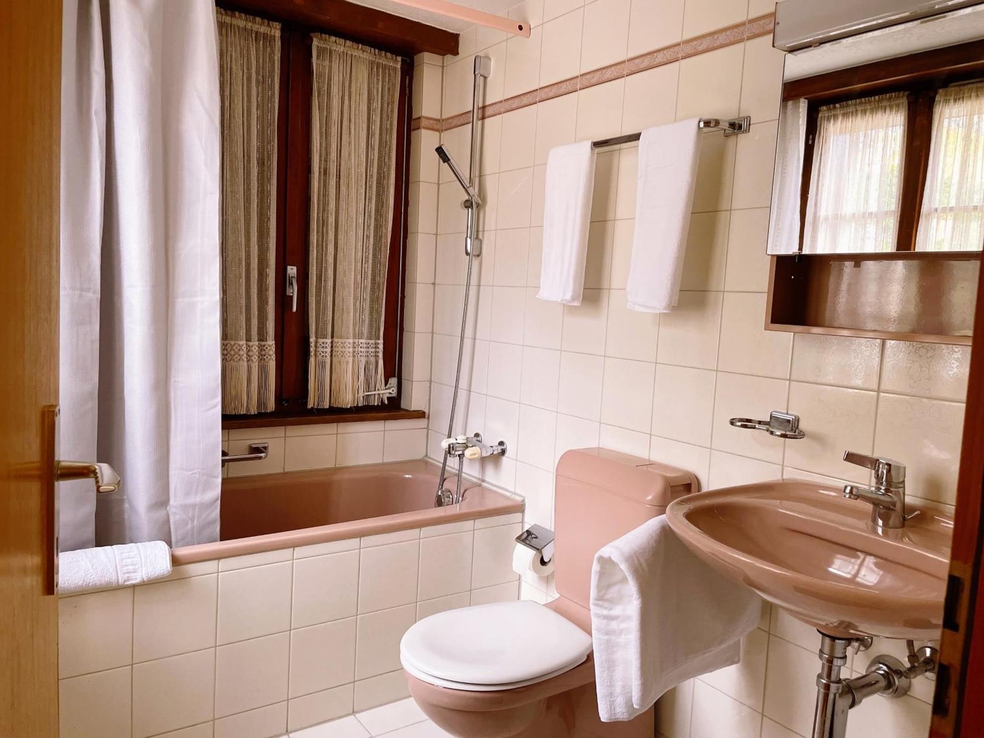 Hotel Gemmi Лейкербад Номер фото